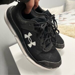 Under Armour Black Running Shoes Women’s Size 8 Athletic Sneakers
